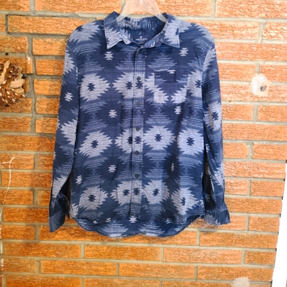 American Eagle Men's Shirt